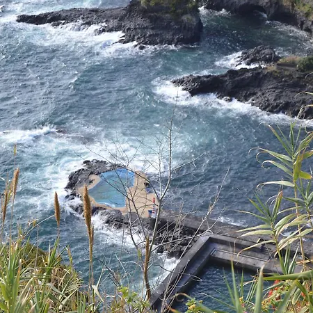 Islet View לינה וארוחת בוקר